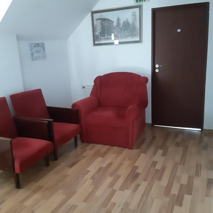 Pensiunea Octogon Piatra Neamţ Exteriér fotografie